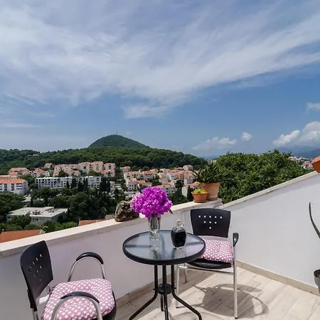 Emma - Two Bedroom With Balcony And Sea View 公寓