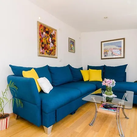 Apartman Emma - Two Bedroom With Balcony And Sea View