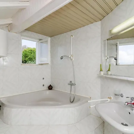 Emma - Two Bedroom With Balcony And Sea View Apartment Dubrovnik